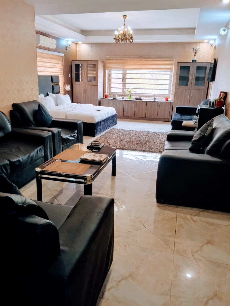 Business Suite 2 - Zamin Suites Abuja