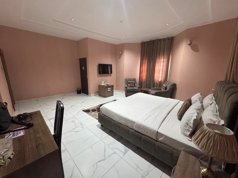 Business Suite View 2